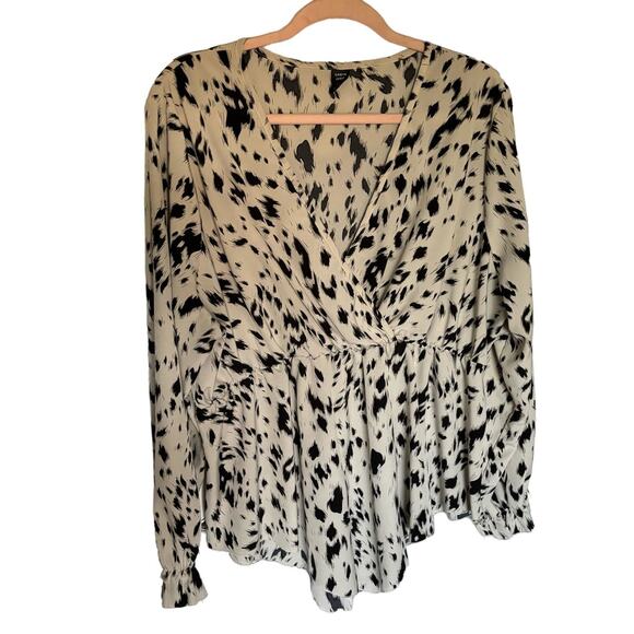 SHEIN Clasi Women's V-neck Surplice Bell Sleeve Blouse Women's Plus Size 2XL - Picture 1 of 8